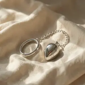 Anello con catena e sfera 45 mm — Metal Hard
