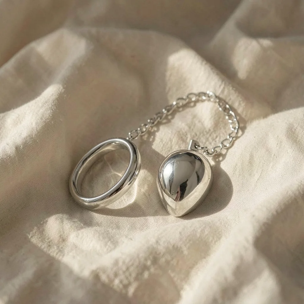 Anello con catena e sfera 50 mm — Metal Hard