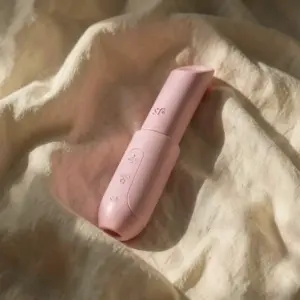 Secret Kiss — Satisfyer