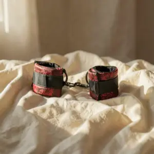 Scandal Cuff Set — CalExotics