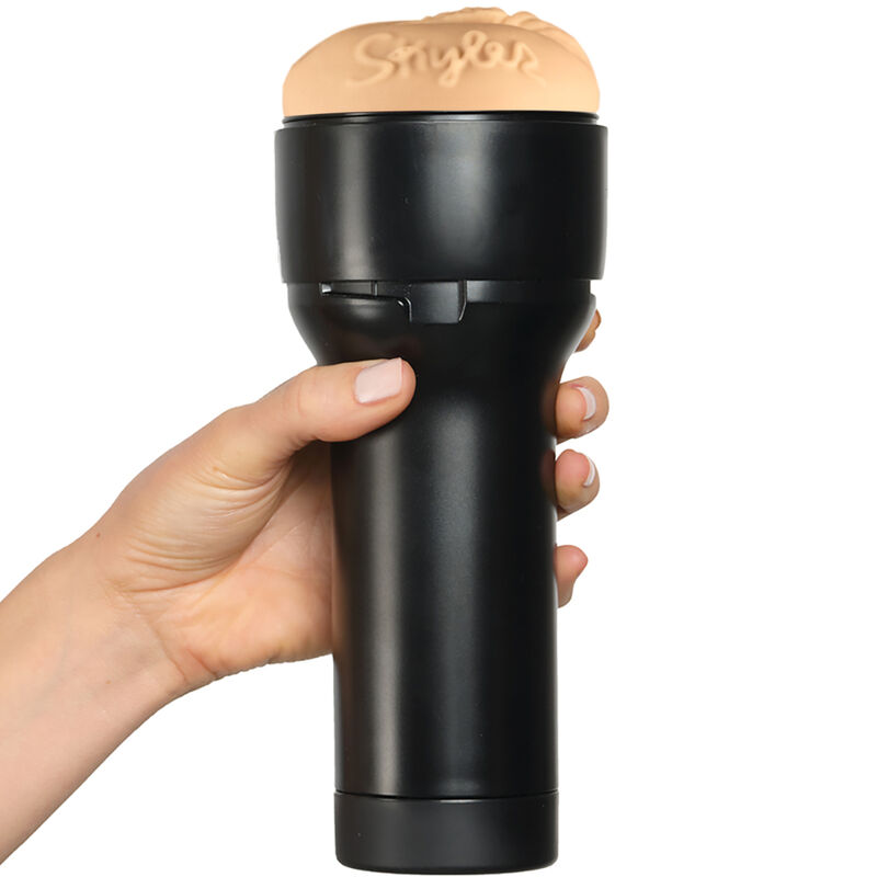 FeelSkyler Stroker — Kiiroo
