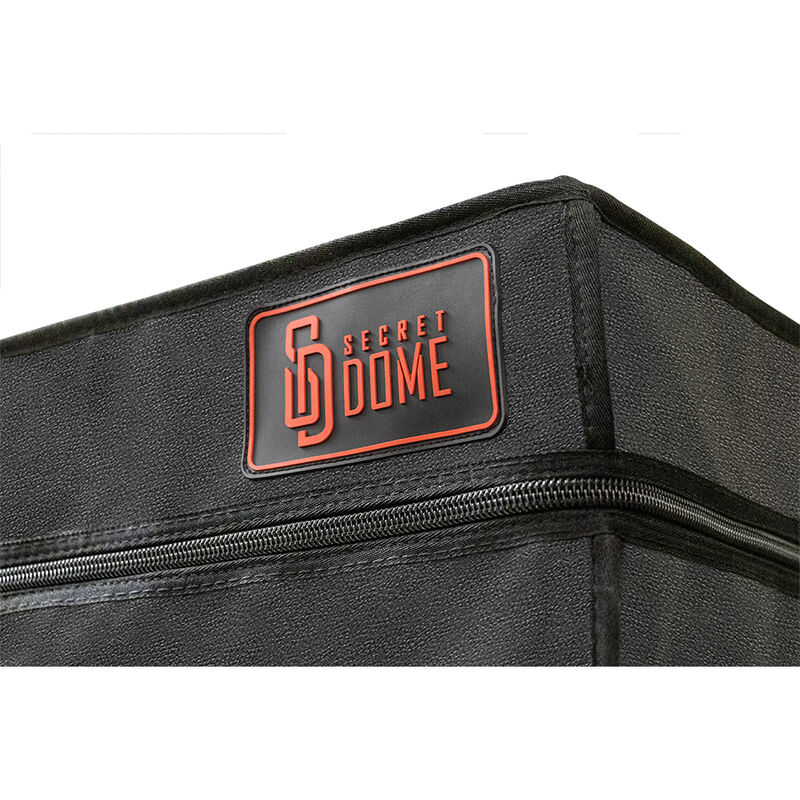 Kink Club Bukkake Nero e Rosso — Secret Dome