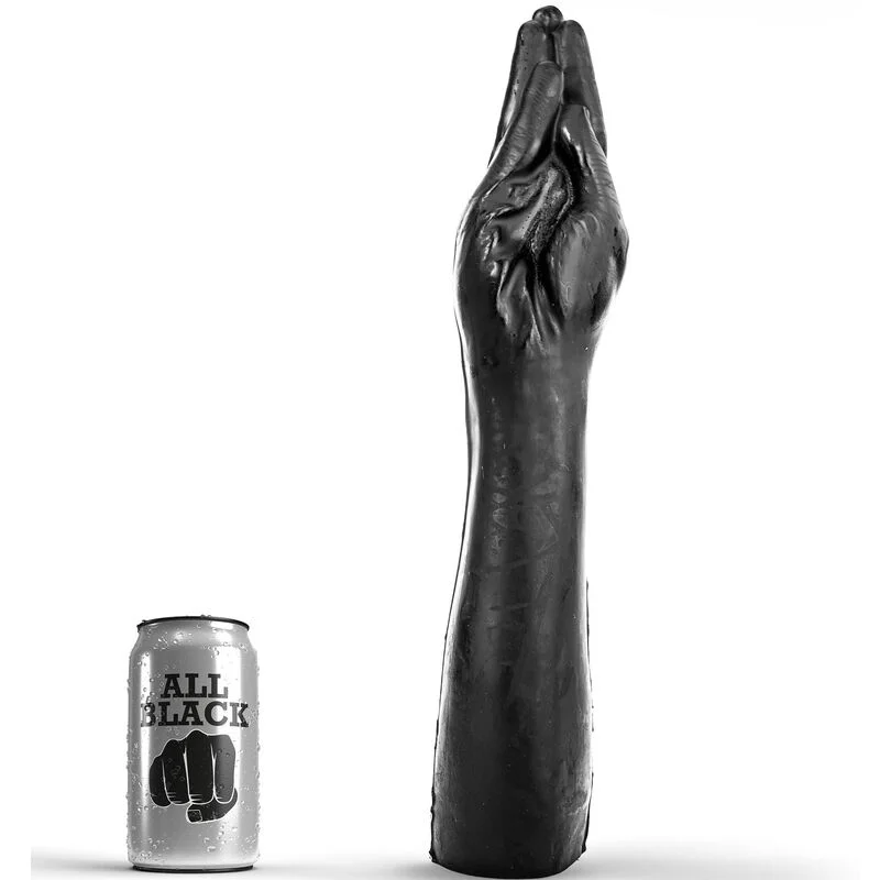 Fist Gigante — All Black