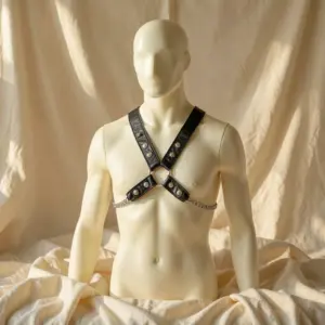 Imbracatura a catena II — Leather Body