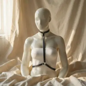Pettorina — Bijoux Indiscrets Maze