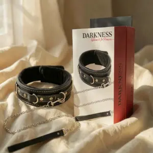 Collare posturale con guinzaglio a catena — Darkness