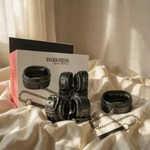 Manette e Collare in Pelle — Darkness