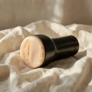 FeelMelRose Stroker — Kiiroo