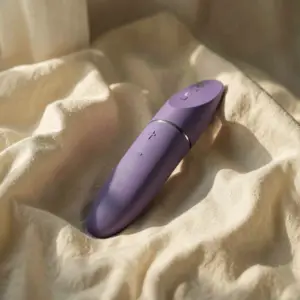 MIA™ 3 Viola — LELO