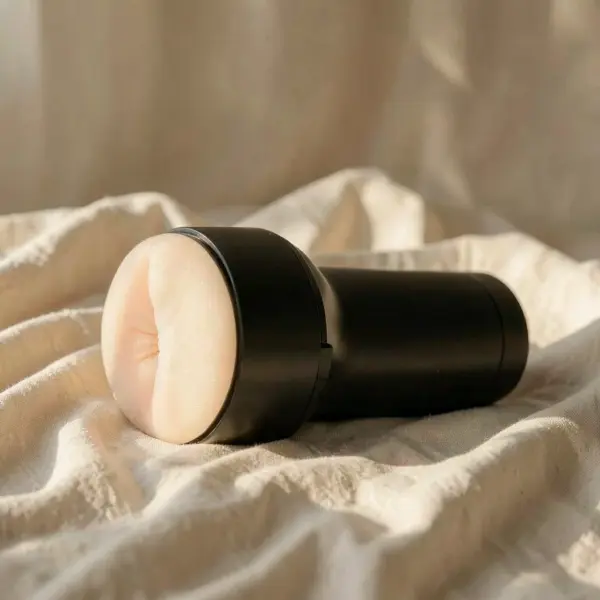 Feel Stroker Butt Flesh Extra Stretto — Kiiroo