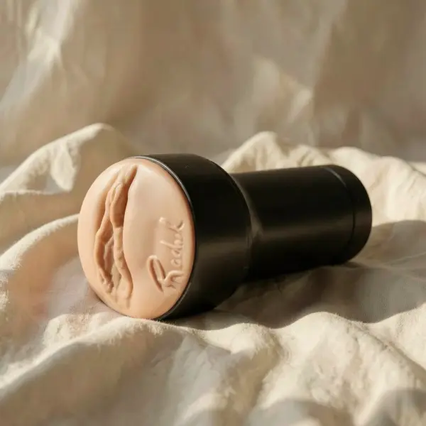 FeelRachel Stroker — Kiiroo