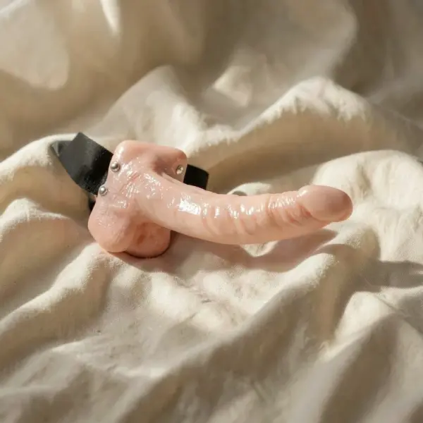 Strap-on Cavo Series 9 con Sfere Flesh — Fetish Fantasy